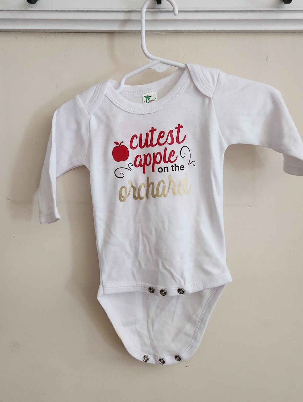 🎉 0-3m: Cutest Apple On The Orchard Outfit